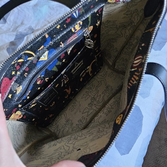 Authentic Piero Guidi Magic Circus tote bag in new condition - Picture 3 of 6